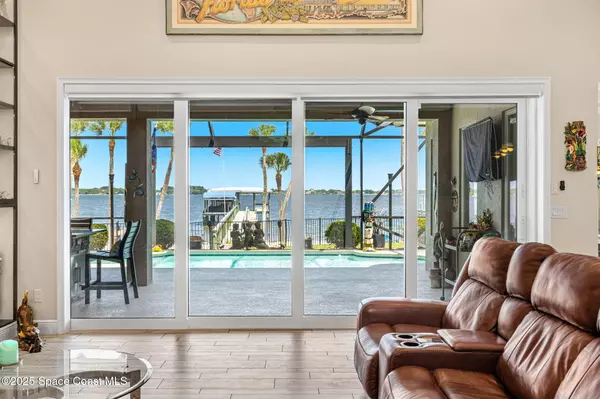 Rockledge, FL 32955,21 Pisces LN