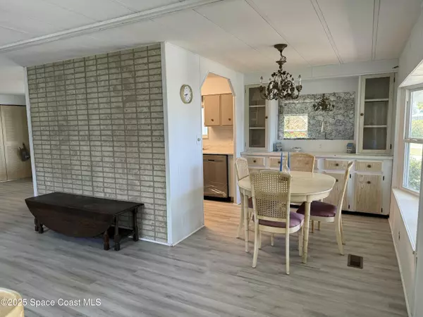 Micco, FL 32976,939 Laurel CIR