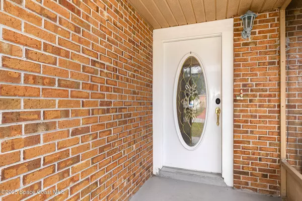 Palm Bay, FL 32907,860 Hawaii AVE NW