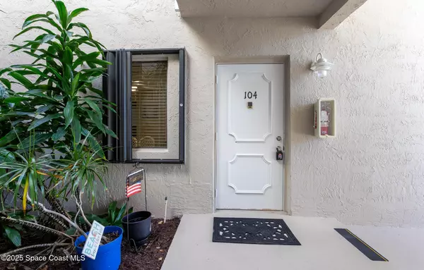 Fort Pierce, FL 34949,3212 S Lakeview CIR #10104