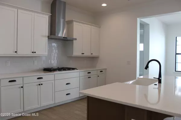 Melbourne, FL 32940,2447 Spur DR