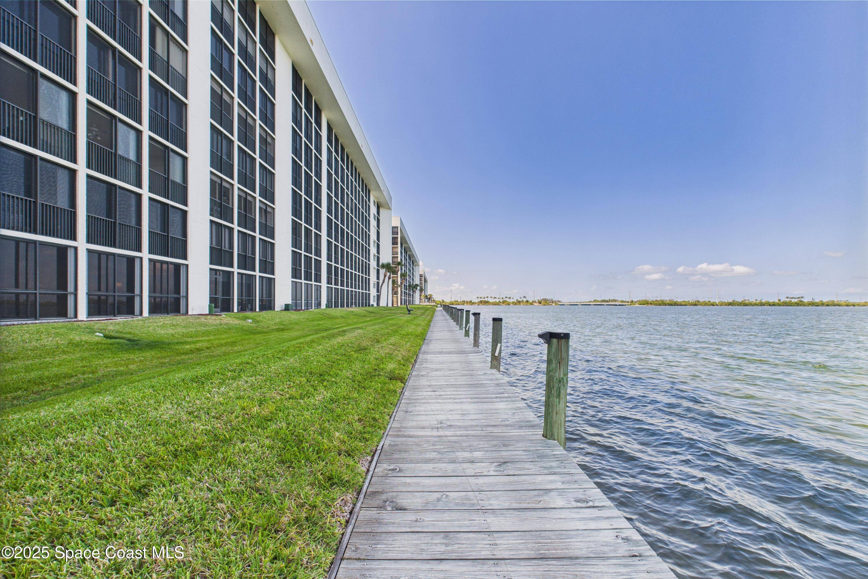 300 S Sykes Creek Pkwy #106, Merritt Island, FL 32952
