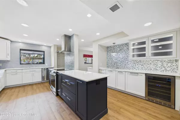 Merritt Island, FL 32952,300 S Sykes Creek Pkwy #106