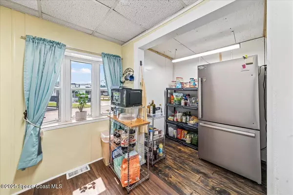 Cocoa, FL 32926,140 Blue Lake PL