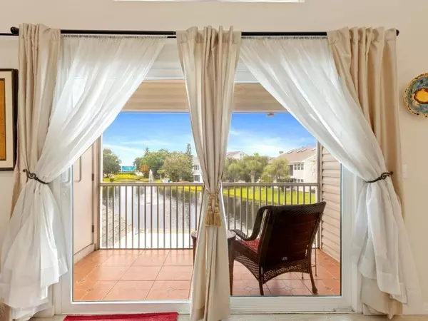 Vero Beach, FL 32966,1950 Westminster CIR #6