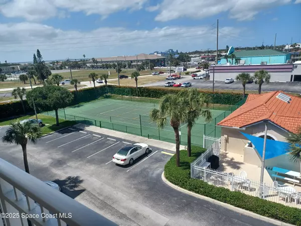 Cocoa Beach, FL 32931,105 Pulsipher AVE #403