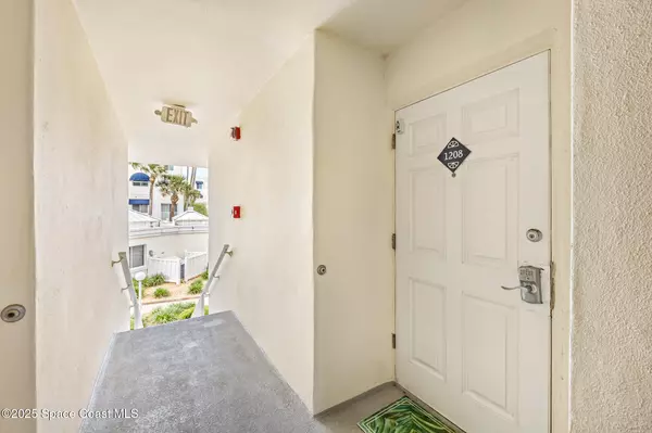 Cape Canaveral, FL 32920,8600 Ridgewood AVE #1208