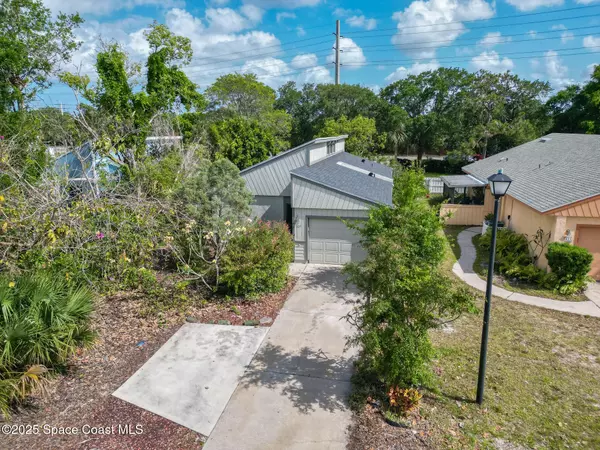 425 Willow Tree DR,  Melbourne,  FL 32940