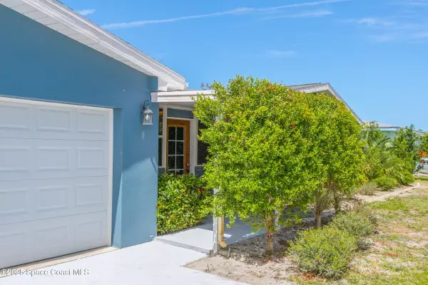 Satellite Beach, FL 32937,304 Harwood AVE