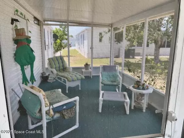 Micco, FL 32976,7630 Longhorn AVE #S 18