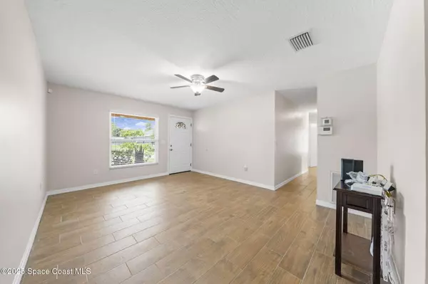 Palm Bay, FL 32909,502 Black Horse ST SE