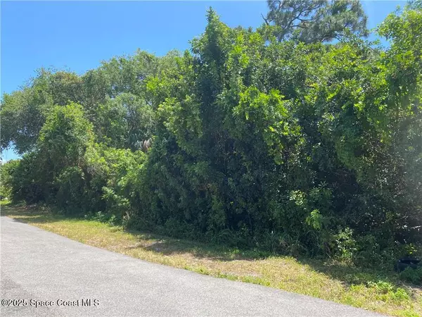 Vero Beach, FL 32962,455 15th PL