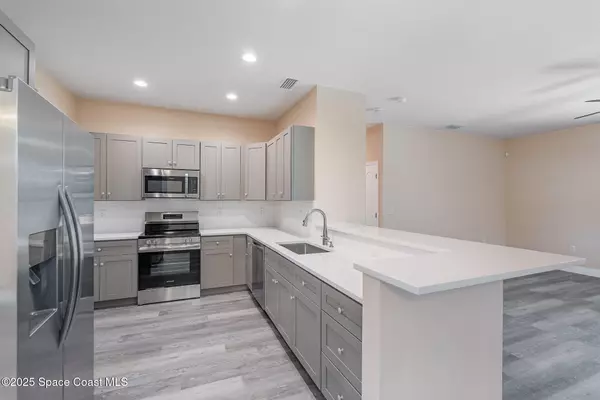 Palm Bay, FL 32907,183 Massini AVE NW