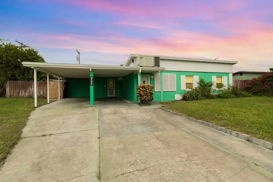 2125 Smathers CIR S, Melbourne, FL 32935