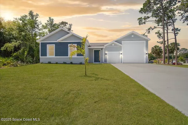998 Wacona ST SE, Palm Bay, FL 32909