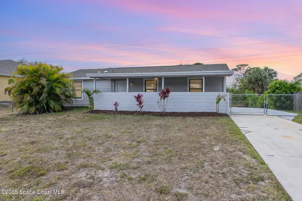 1026 Camden AVE NW, Palm Bay, FL 32907