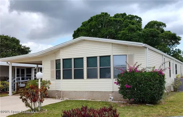 Barefoot Bay, FL 32976,451 Papaya CIR