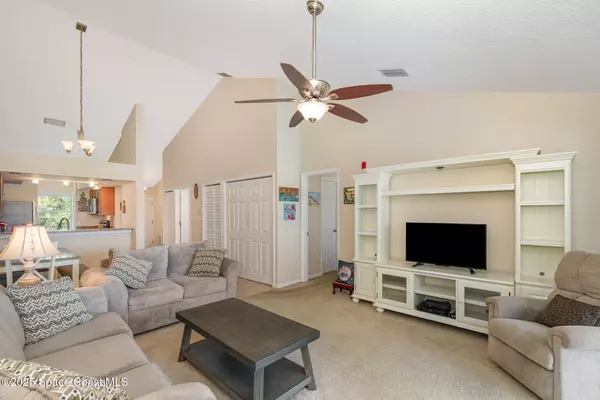 Titusville, FL 32780,565 Shadow Wood Ln #334