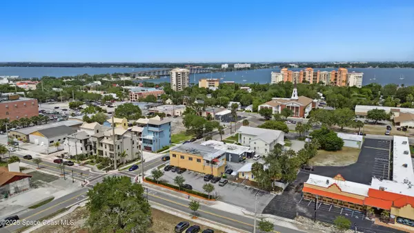 Cocoa, FL 32922,902 Florida AVE