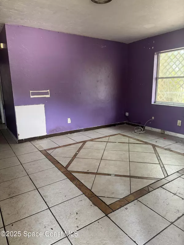 Melbourne, FL 32935,2374 Post RD