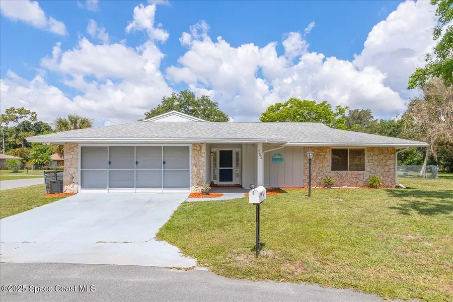 752 Samuel Chase LN, West Melbourne, FL 32904