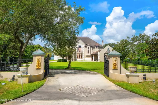 Merritt Island, FL 32952,245 Stewart DR