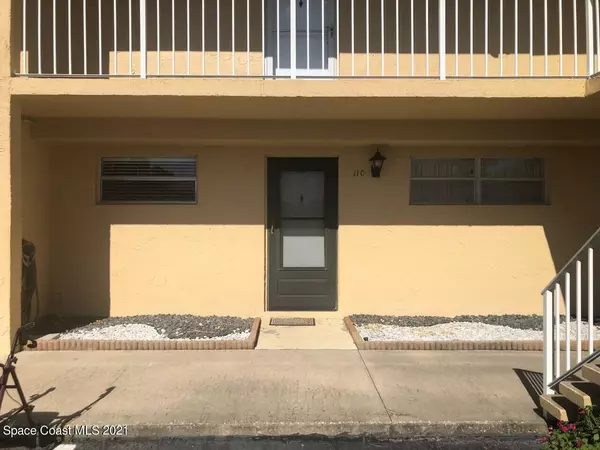 2135 N Courtenay Pkwy #110, Merritt Island, FL 32953