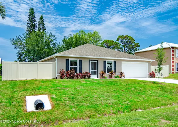 Sebastian, FL 32958,1580 Eastlake LN