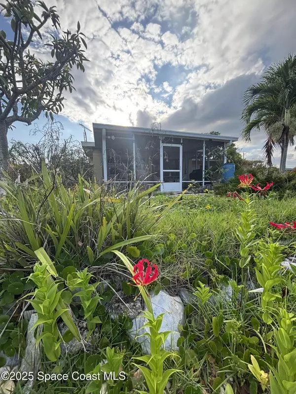 Cocoa Beach, FL 32931,119 Aucila RD