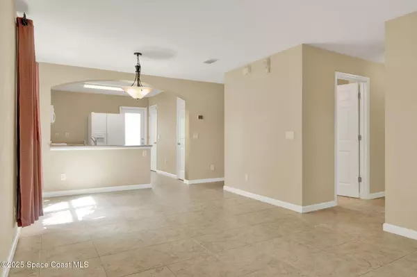 Melbourne, FL 32901,750 Luminary CIR #101