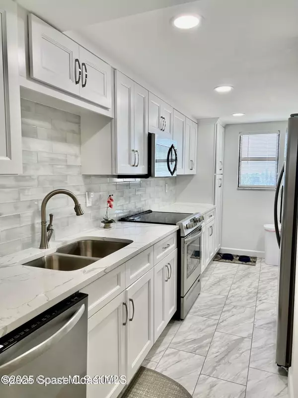 Indian Harbour Beach, FL 32937,500 Palm Springs BLVD #605