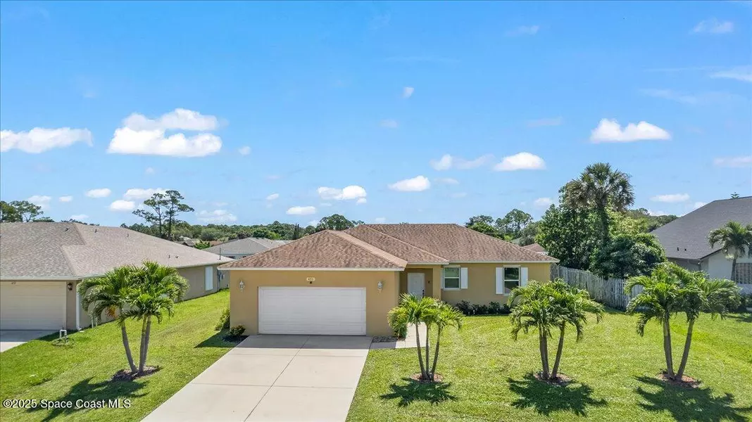 431 Cellini AVE NE, Palm Bay, FL 32907