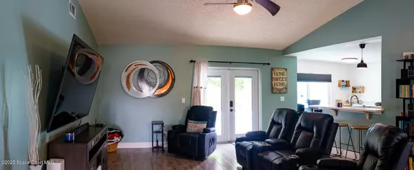 Rockledge, FL 32955,886 Spirea DR