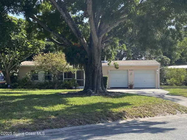701 Lund CIR, Melbourne, FL 32901