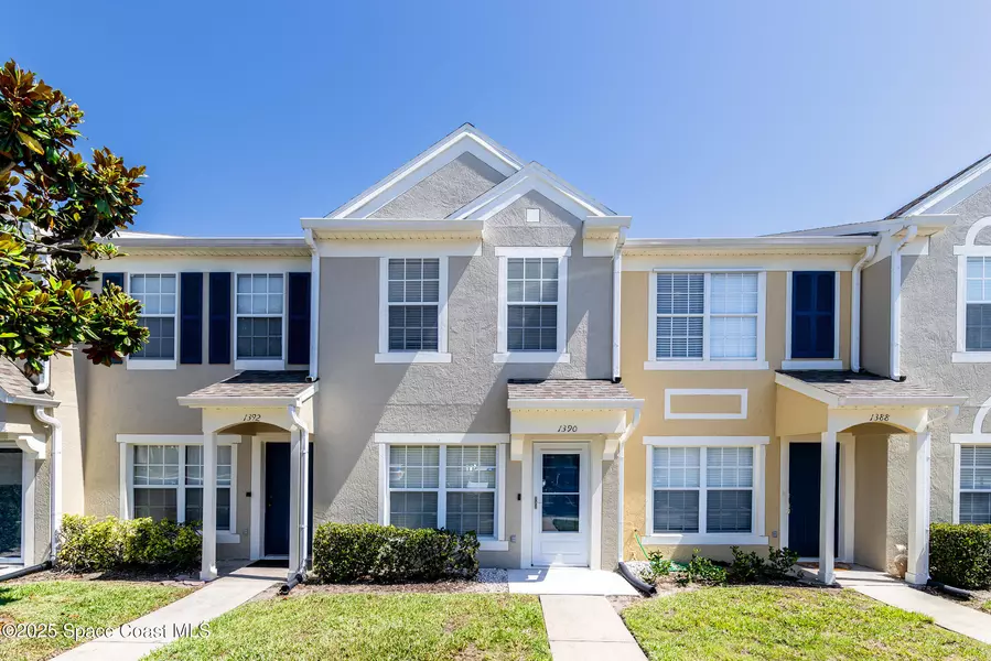 1390 Hampton Park LN, Melbourne, FL 32940