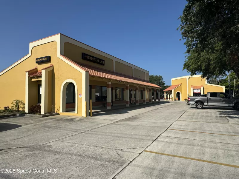 1175 N Courtenay Pkwy, Merritt Island, FL 32953