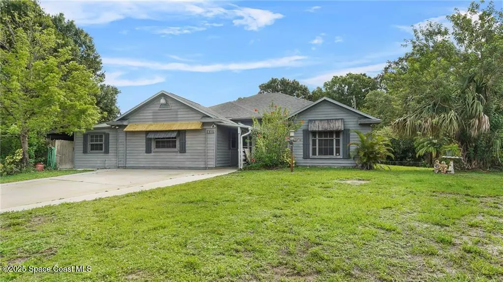 8516 99th CT, Vero Beach, FL 32967
