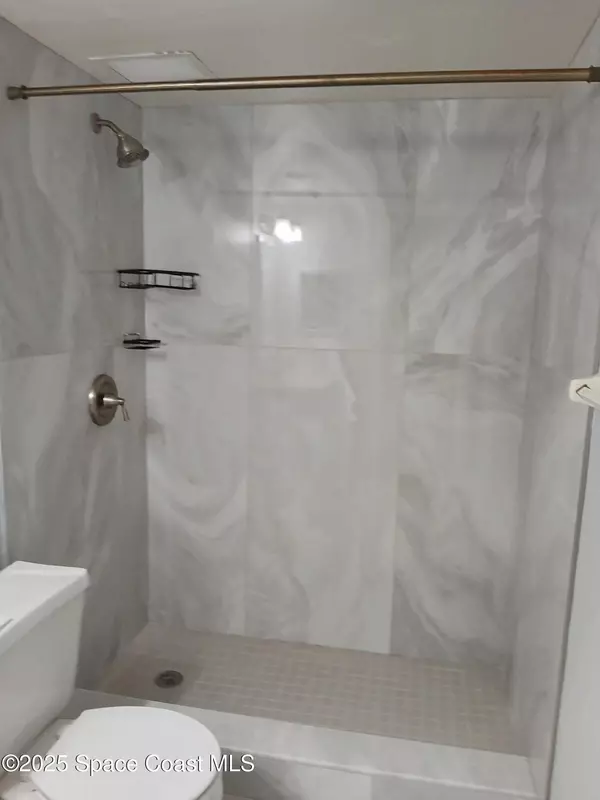 Palm Bay, FL 32905,1600 Sunny Brook LN NE #F106