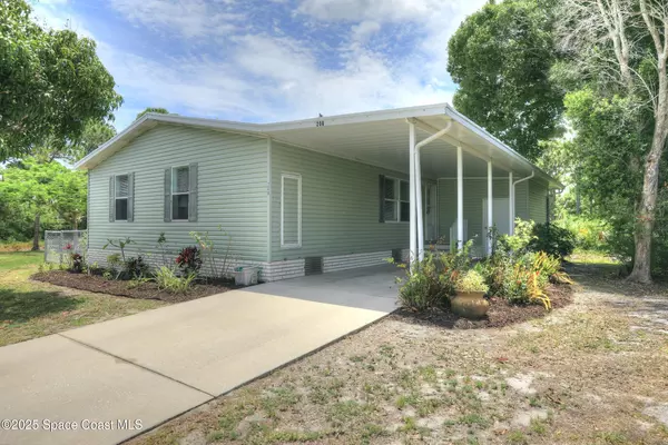 Barefoot Bay, FL 32976,208 Calico CT