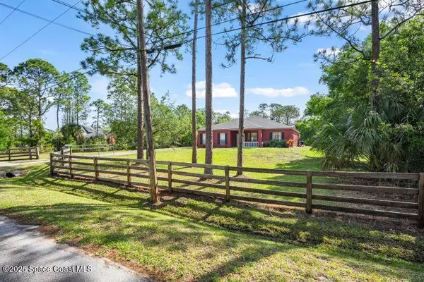 Grant-valkaria, FL 32950,4035 Toby AVE