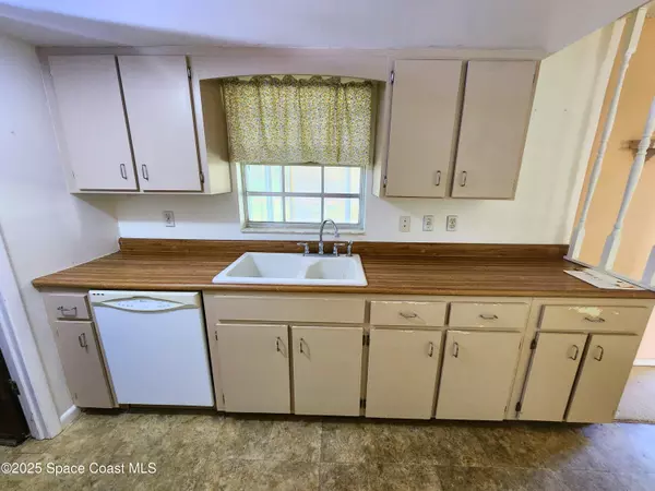 Titusville, FL 32796,1675 Ashwood AVE