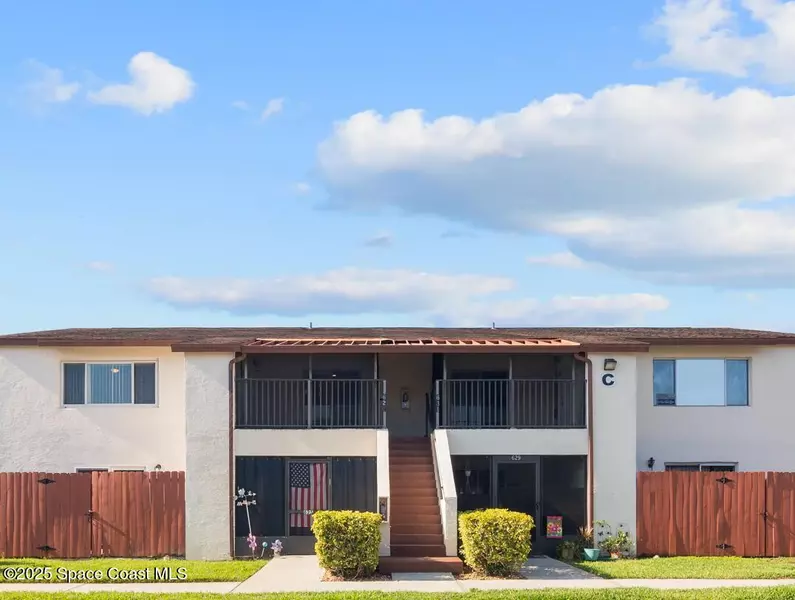 627 Ridge Club DR #14, Melbourne, FL 32934