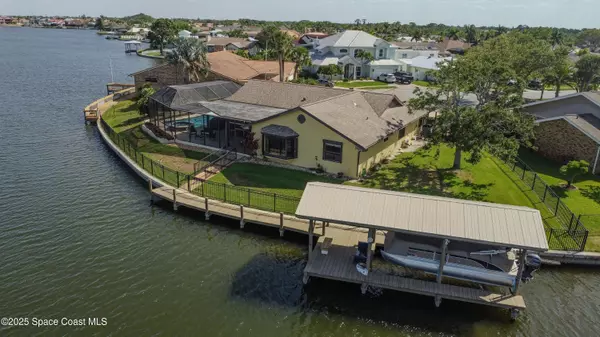 Merritt Island, FL 32953,260 Cadiz CT