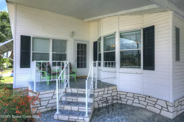 Micco, FL 32976,7621 Niantic AVE #T7