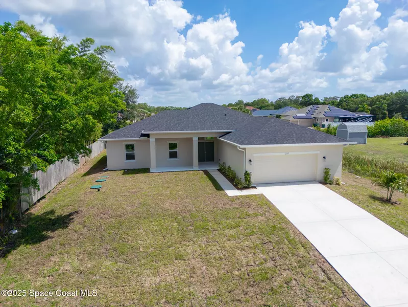 227 Krefeld RD NW, Palm Bay, FL 32907