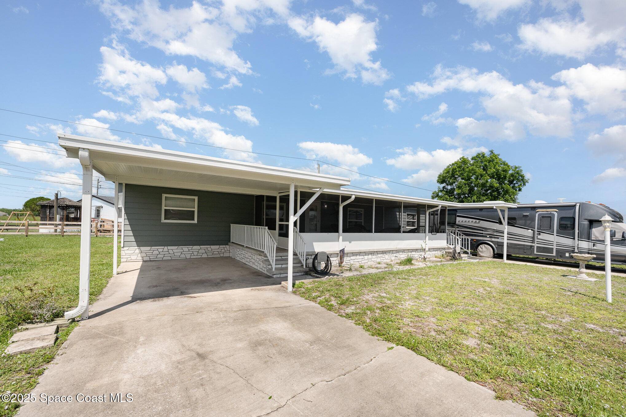 Mims, FL 32754,3258 Lester AVE