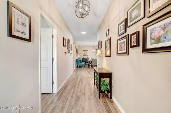 Palm Bay, FL 32909,2263 Chinaberry CIR SE