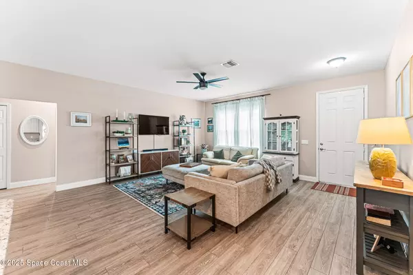 Palm Bay, FL 32907,1641 Earlham AVE NW