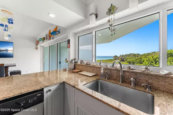 Melbourne Beach, FL 32951,6355 Highway A1a #4