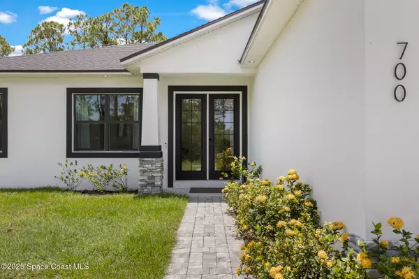 Palm Bay, FL 32909,700 Cornelia AVE SE